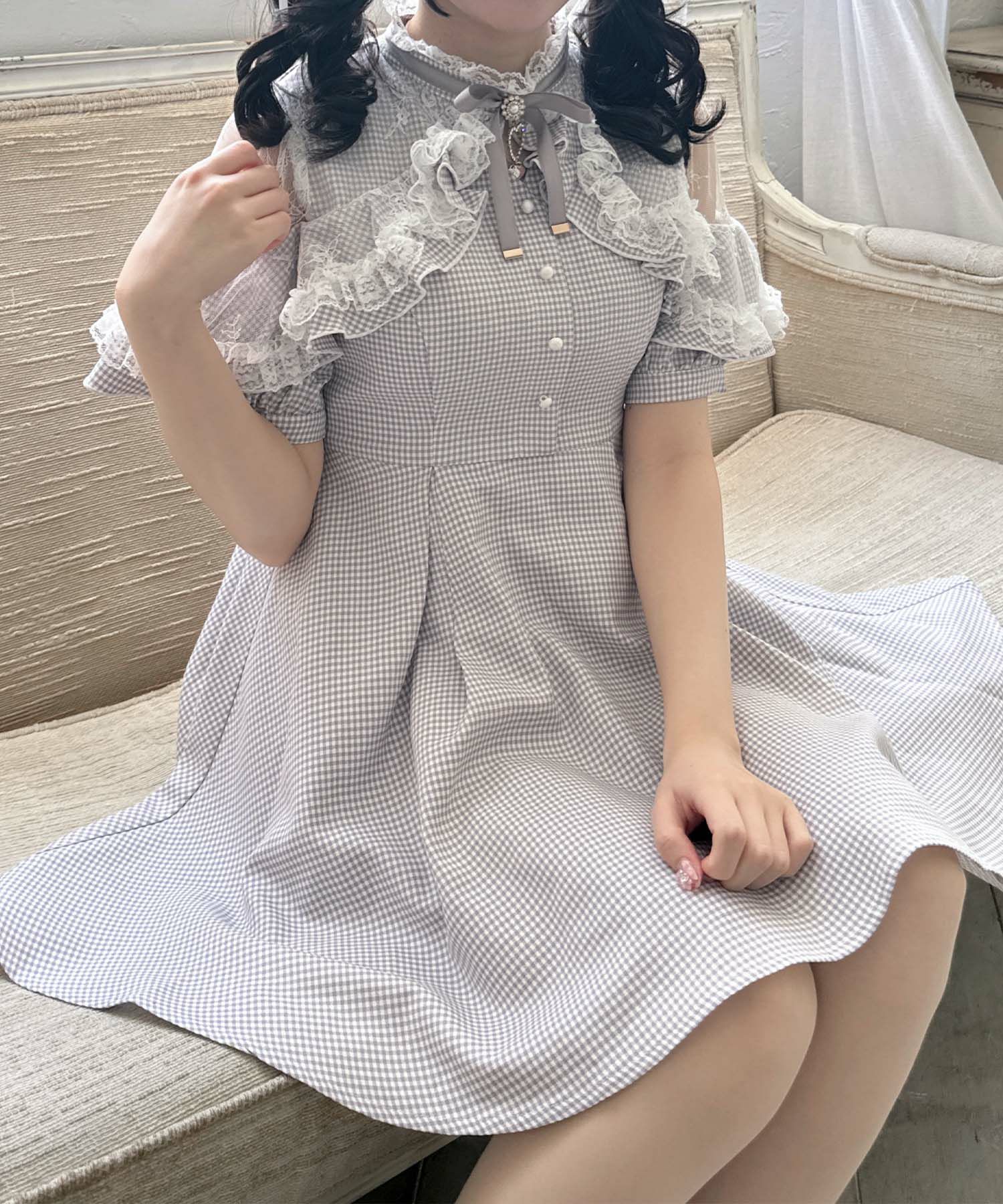 ショルダーオーバーレースラッフルワンピース | Rlab store