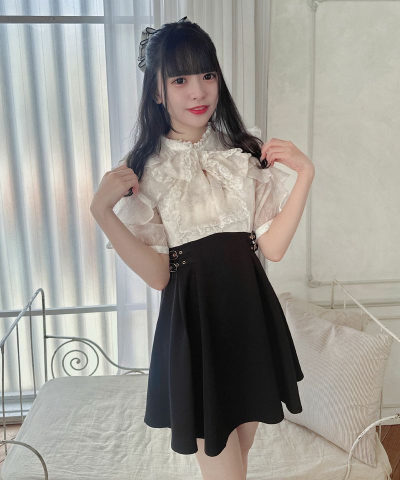 低価格 00s LIZLISA レース花柄スカート×カットソードッキングミニ ワンピース