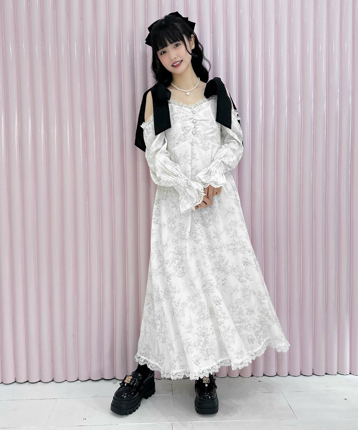 極美品 LAURA ASHLEY ローラアシュレイ リネン100％ 花柄 リボン A  