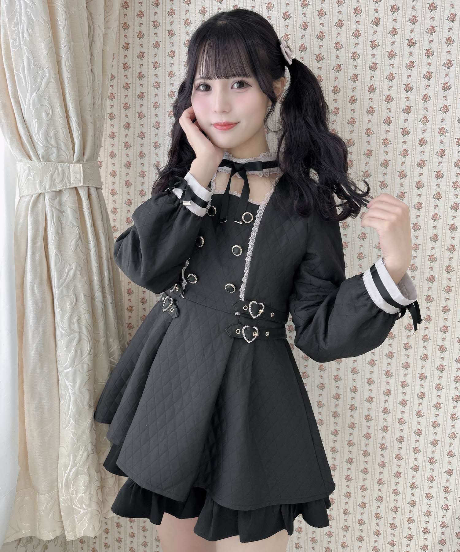 スタンドカラーBIGリボンワンピース | Rlab store