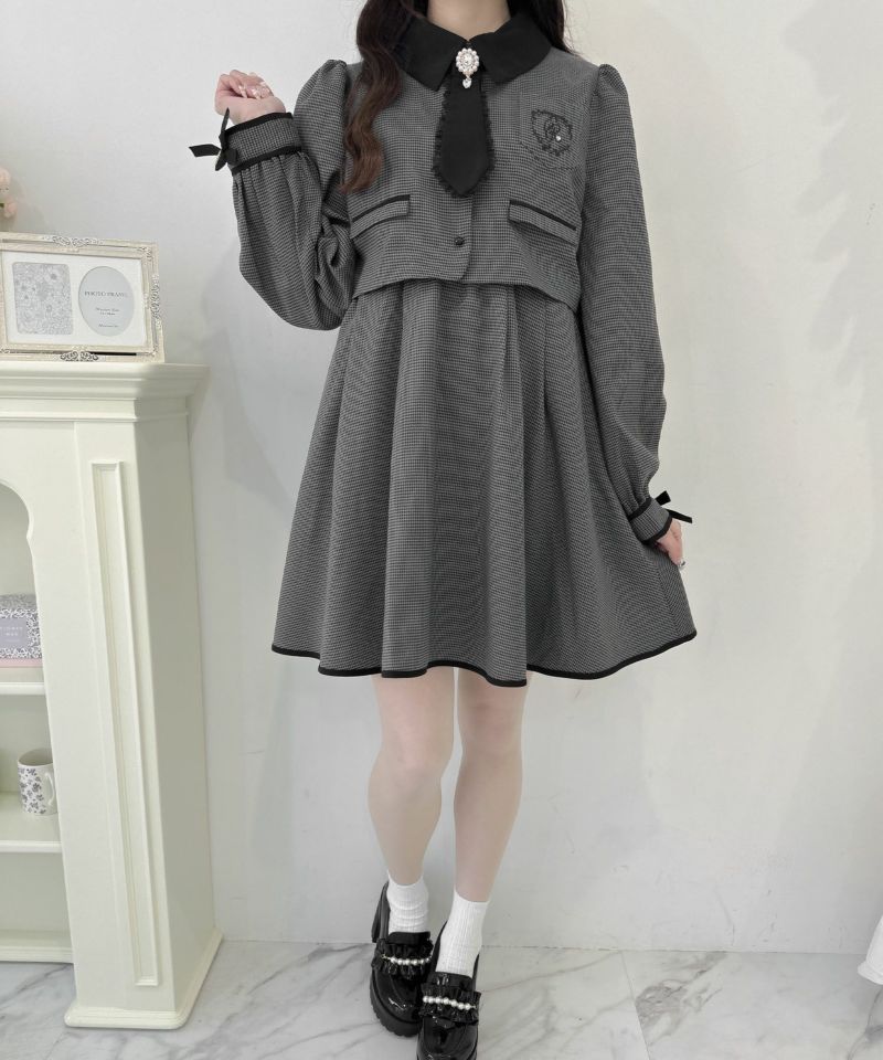 ネクタイ付きポケット刺繍ワンピース | Rlab store