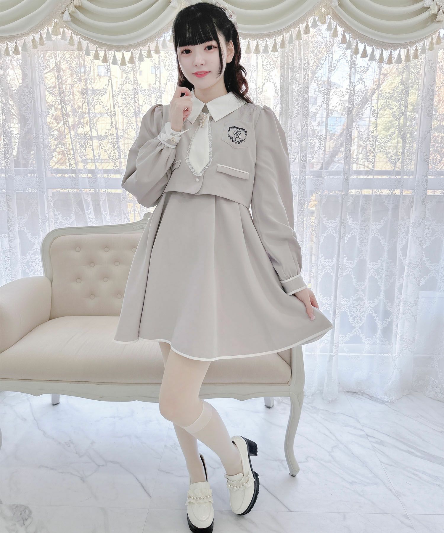 ネクタイ付きポケット刺繍ワンピース | Rlab store