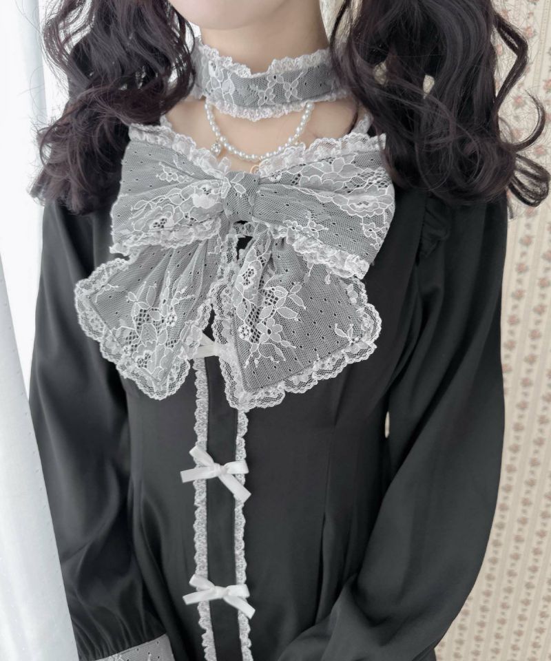 デコルテチャーム付きビッグリボンワンピース | Rlab store