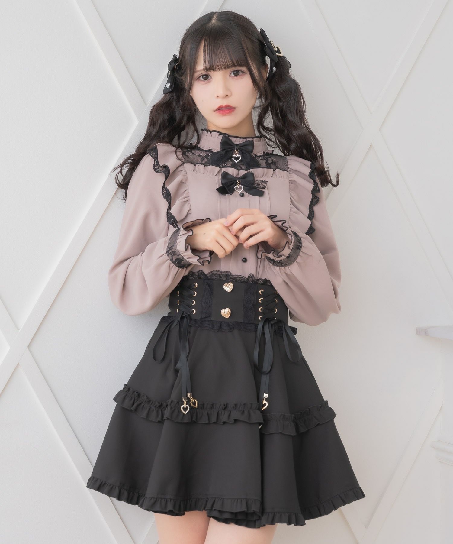 ダブルブローチ袖フリルブラウス | Rlab store