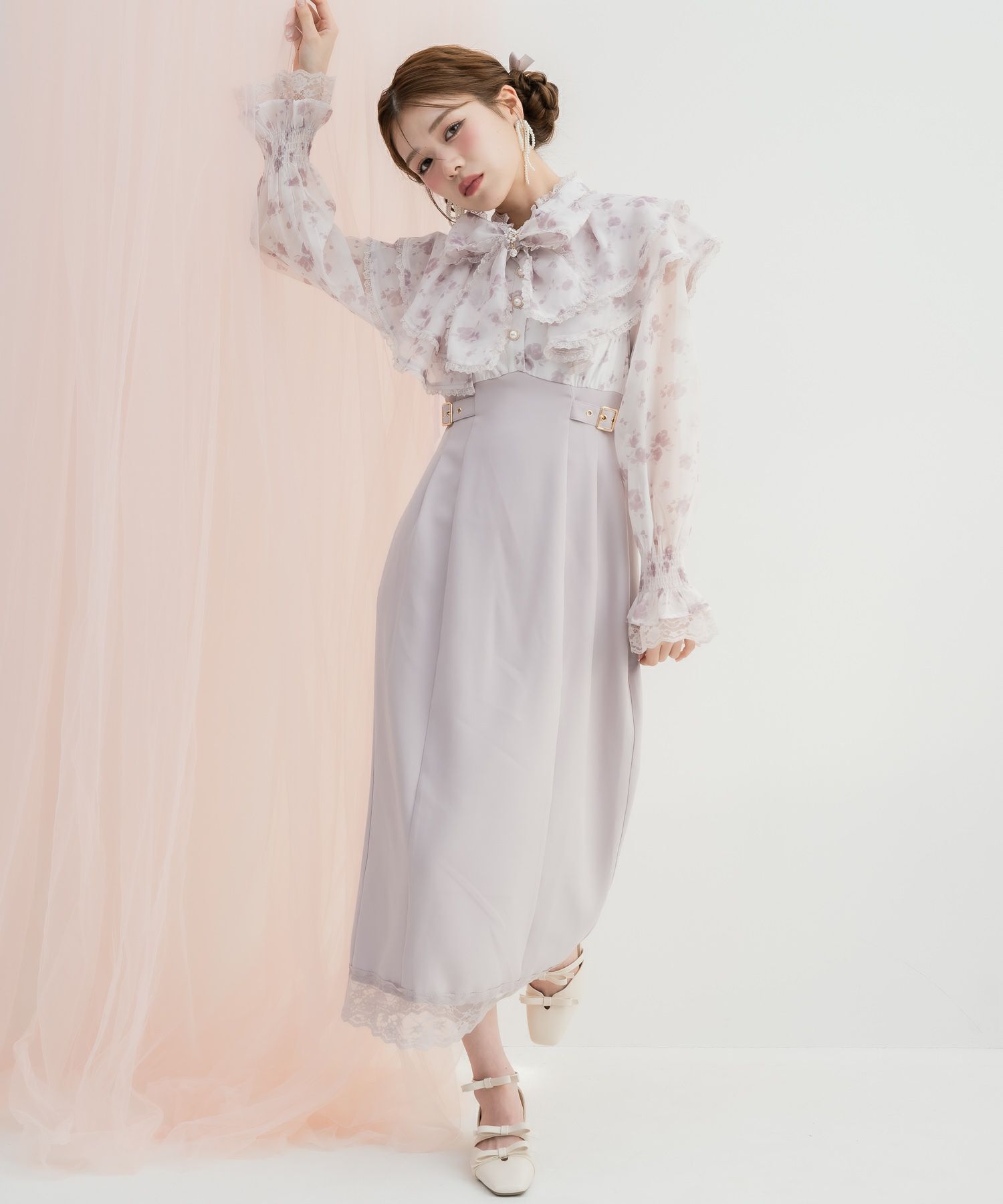 ワンピース 白黒花柄 RES RALIQUE 推し量る
