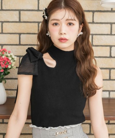 ROJITA ニット セーター 「再入荷」ネックレス付肩ボリューム