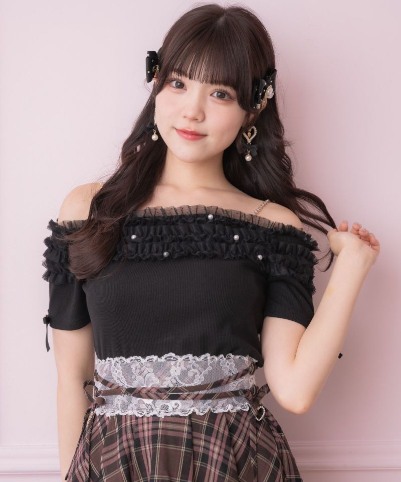 完売品　Oggiコラボ　フリルレイヤード トップス Oggiコラボ フリルレイヤード ホワイト - メルカリ