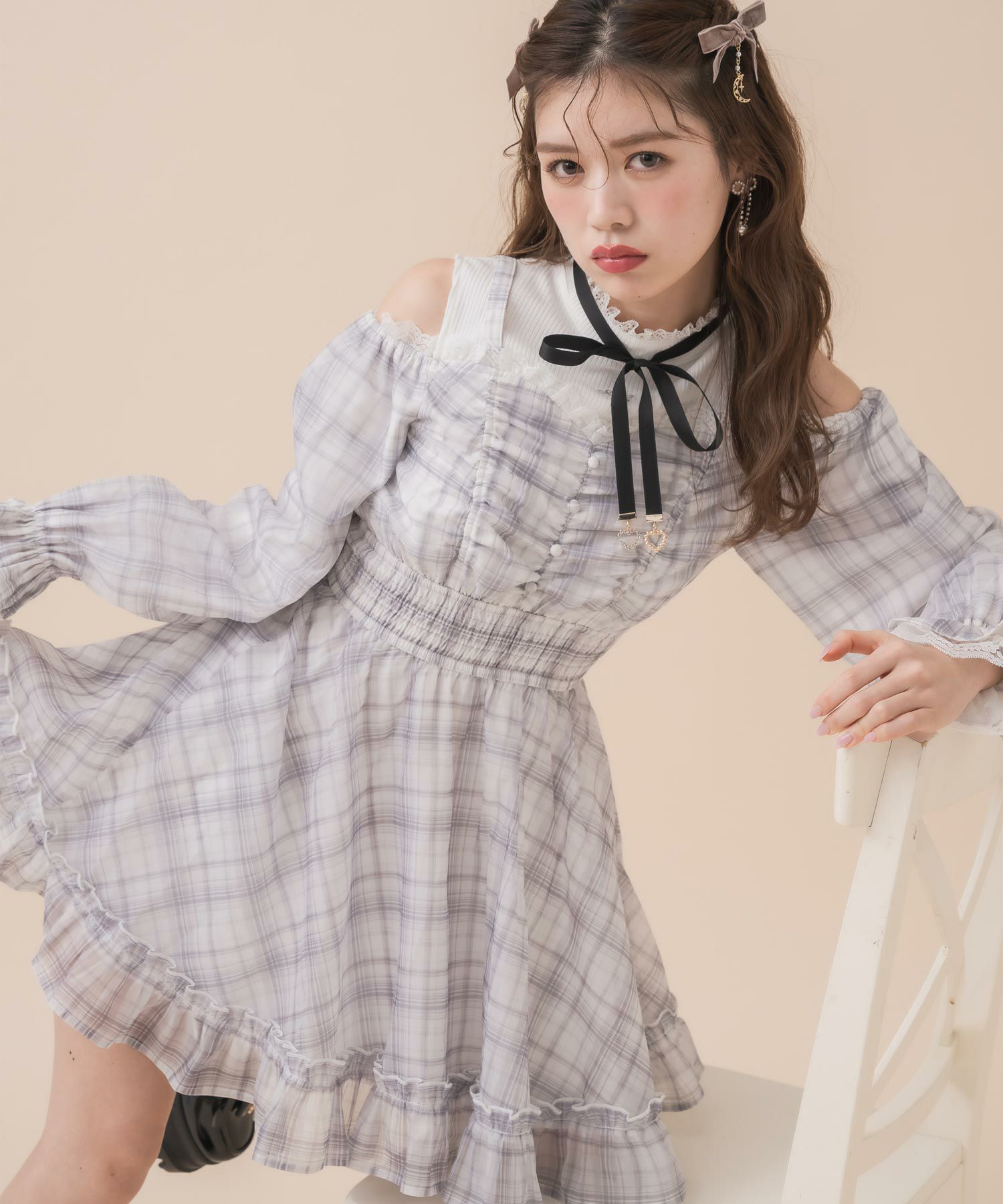 ファーショルダーレース切替ワンピース | Rlab store