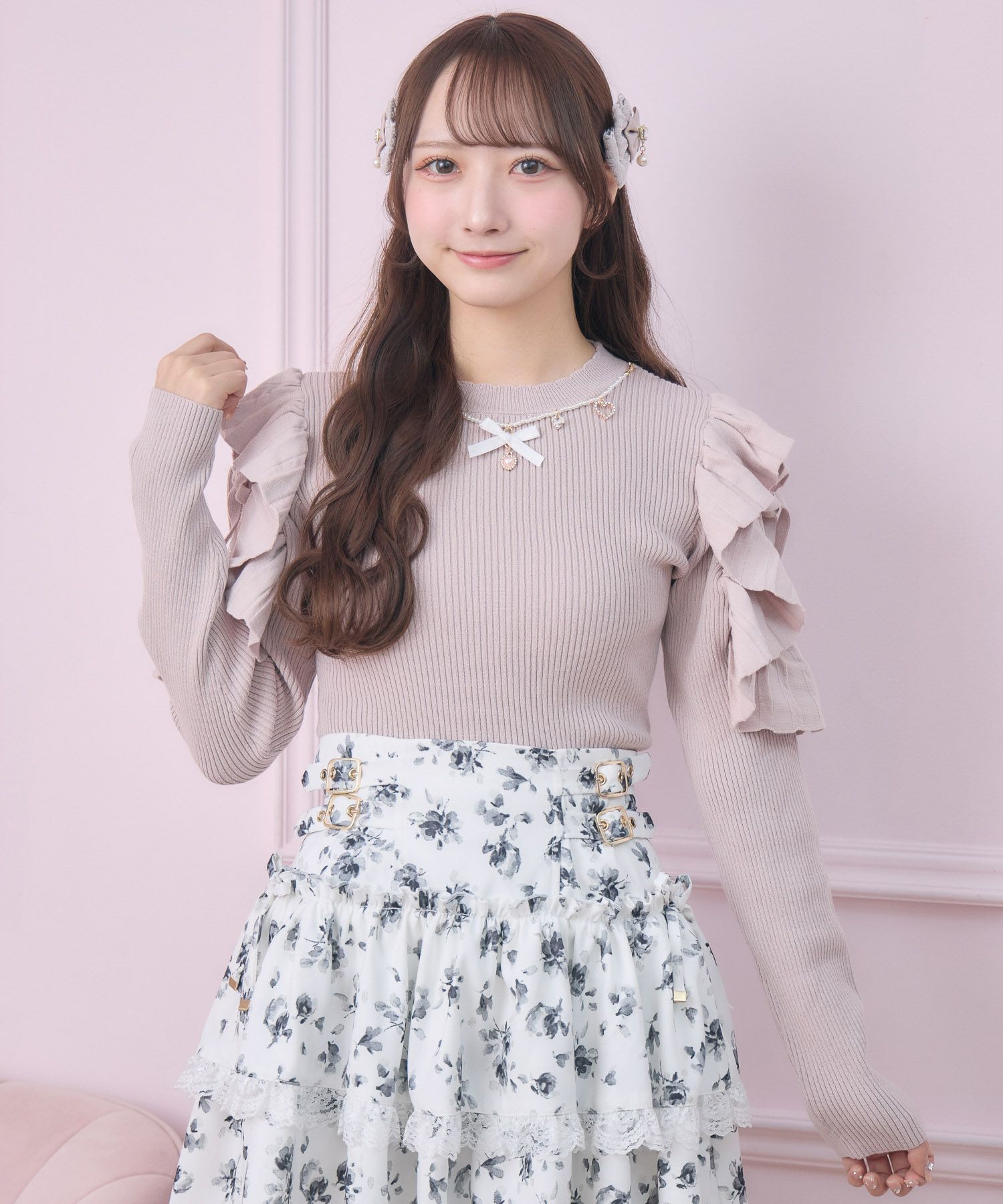Bibiy. ♡ ホワイトセーター フリル付き bibiy ANGELICA SWEATSHIRT