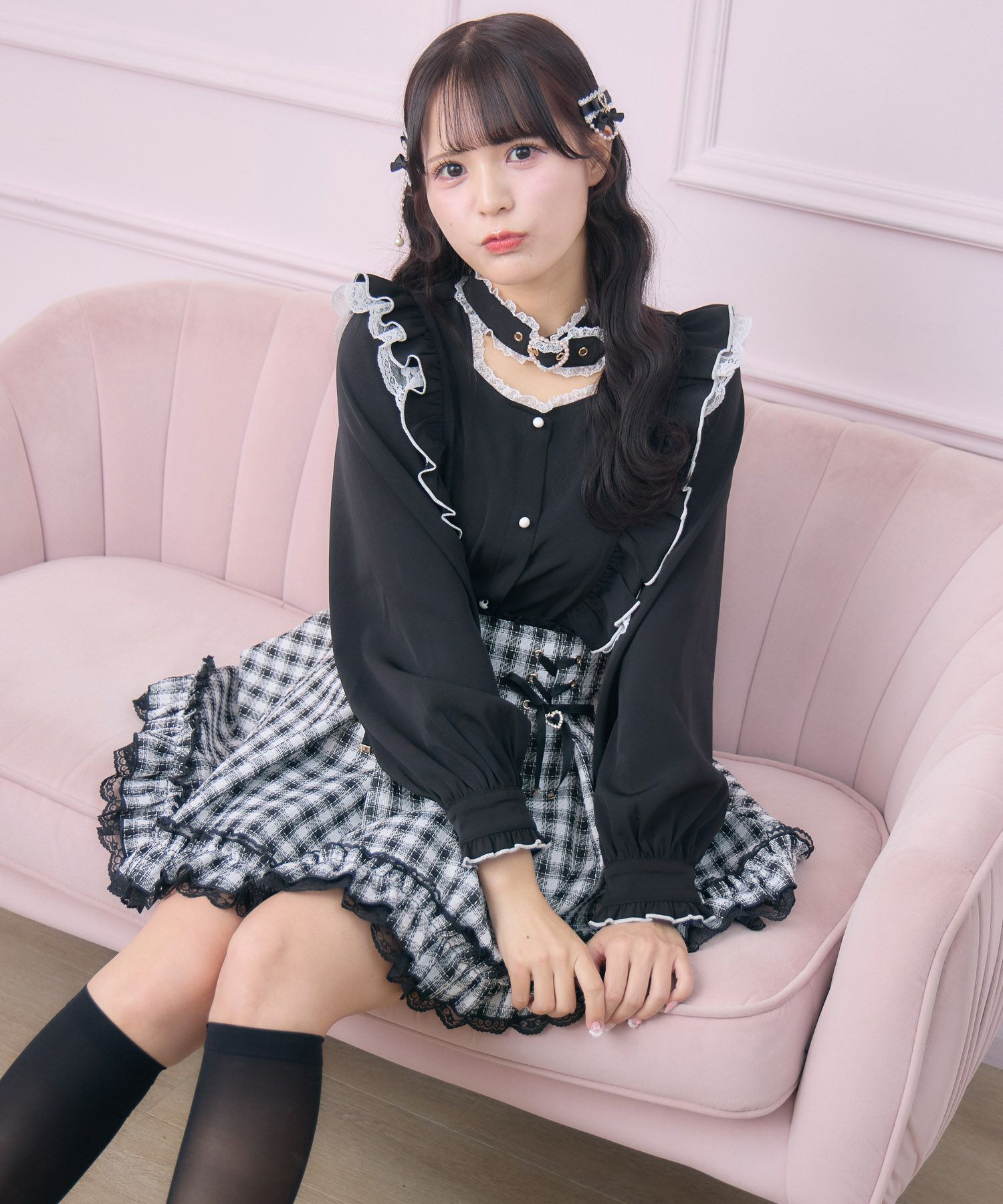 ROJITA ハートバックルラッフルフリルブラウス ブラック 黒 ハートバックルラッフルフリルブラウス | Rlab store